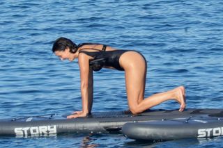 Nina Dobrev feet photo thumbnail
