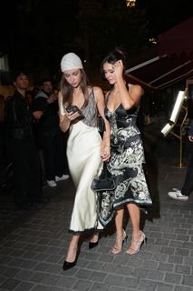 Nina Dobrev feet photo thumbnail