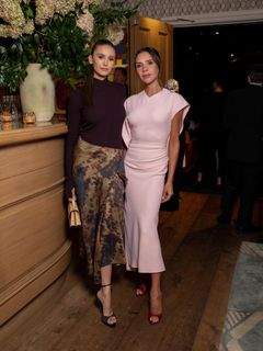 Nina Dobrev feet photo thumbnail