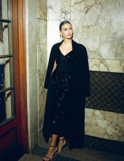 Nina Dobrev feet photo thumbnail