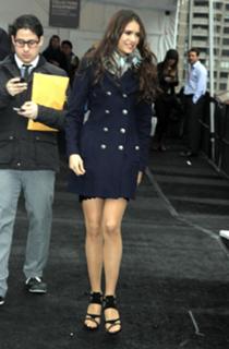 Nina Dobrev feet photo thumbnail