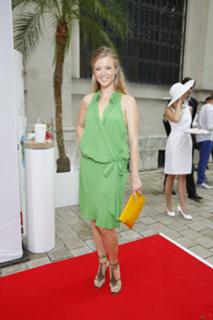 Nina Eichinger feet photo 3