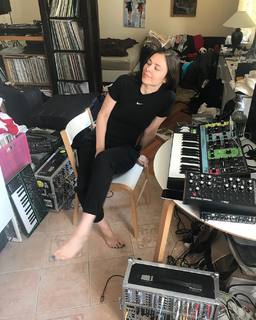 Nina Kraviz feet photo 4