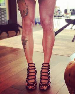 Nina Lawless feet photo 5