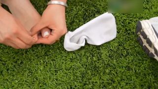 Nina Lin feet photo thumbnail