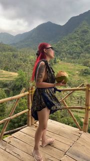Nina Lin feet photo 1