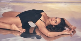 Nina Marie Daniele feet photo thumbnail