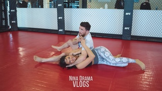 Nina Marie Daniele feet photo thumbnail