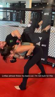 Nina Marie Daniele feet photo thumbnail