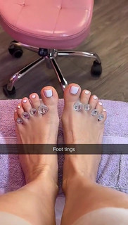 Nina Marie Daniele feet photo thumbnail