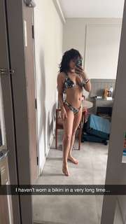 Nina Marie Daniele feet photo thumbnail