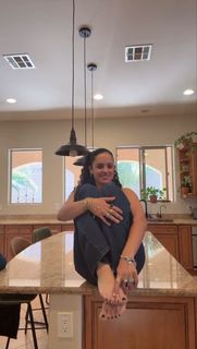 Nina Marie Daniele feet photo thumbnail