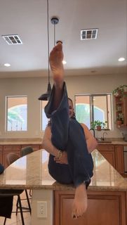 Nina Marie Daniele feet photo thumbnail