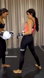 Nina Marie Daniele feet photo thumbnail