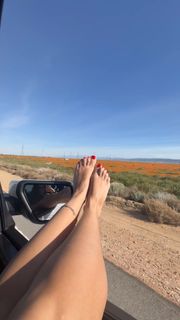 Nina Marie Daniele feet photo 7
