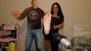 Nina Marie Daniele feet photo 3