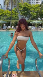 Nina Marie Daniele feet photo 15