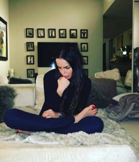 Nina Moric feet photo 11