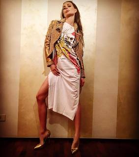 Nina Moric feet photo 3