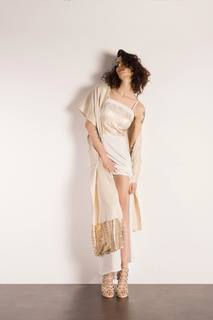 Nina Moric feet photo 8