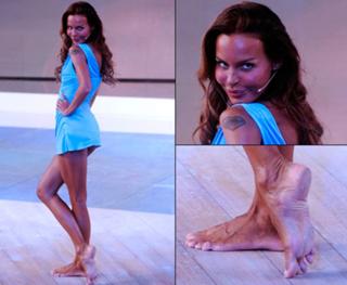 Nina Moric feet photo 10