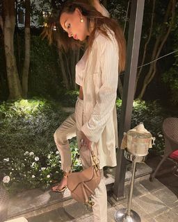Nina Moric feet photo 3