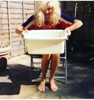 Nina Nesbitt feet photo 2