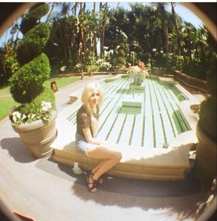 Nina Nesbitt feet photo 20