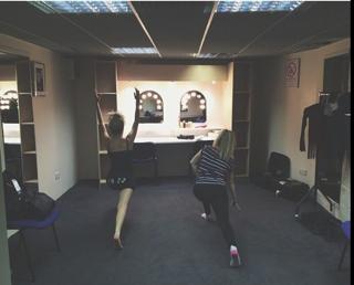 Nina Nesbitt feet photo 17