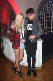 Nina Nesbitt feet photo 4