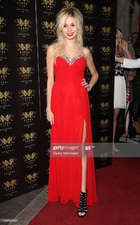 Nina Nesbitt feet photo 10