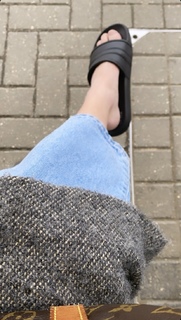 Nina Nesbitt feet photo 9