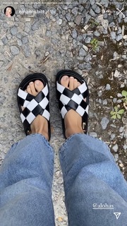 Nina Nesbitt feet photo 15