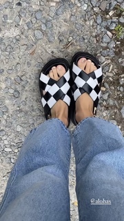 Nina Nesbitt feet photo 12