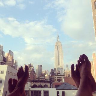 Nina Senicar feet photo thumbnail