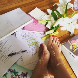 Nina Senicar feet photo thumbnail