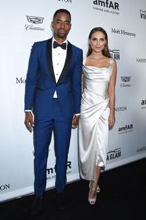 Nina Senicar feet photo thumbnail