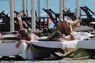 Nina Senicar feet photo thumbnail