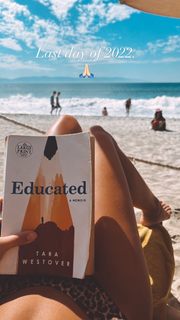 Nina Senicar feet photo thumbnail