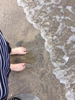 Nina Siemaszko feet photo 1