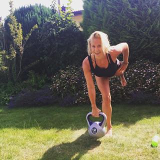 Nina V. Heinemann feet photo thumbnail