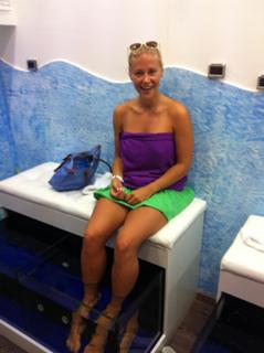 Nina V. Heinemann feet photo thumbnail