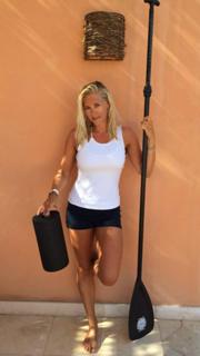 Nina V. Heinemann feet photo thumbnail