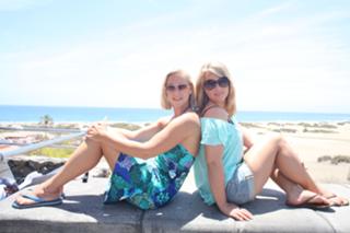 Nina V. Heinemann feet photo thumbnail
