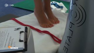 Nina V. Heinemann feet photo thumbnail
