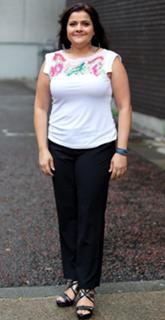Nina Wadia feet photo 20