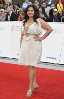 Nina Wadia feet photo 16