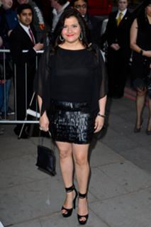 Nina Wadia feet photo 11