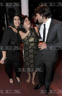 Nina Wadia feet photo 7