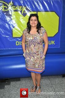 Nina Wadia feet photo 7